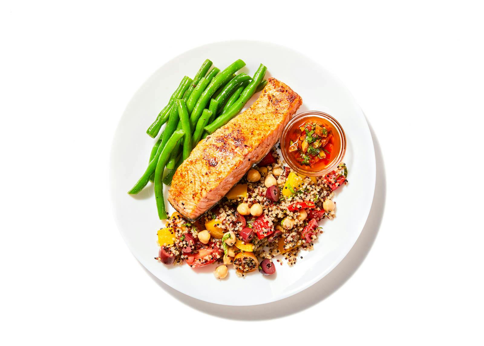 2085_Ruben-Garcia_Mediterranean-Salmon-&-Quinoa-Bowl_WB_HighRes-1
